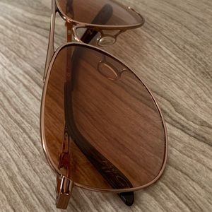 OAKLEY Rosegold aviators